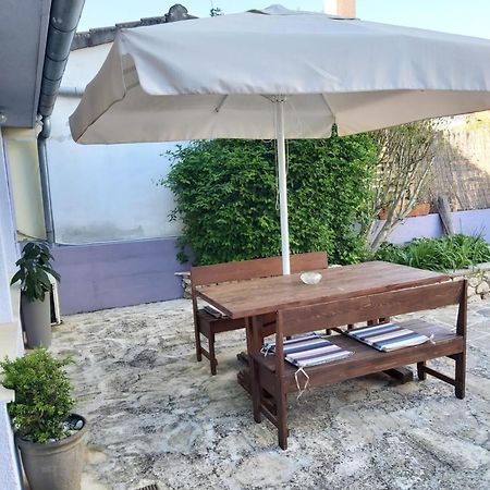 Apartman Luce With Shared Pool Zadar Exterior foto