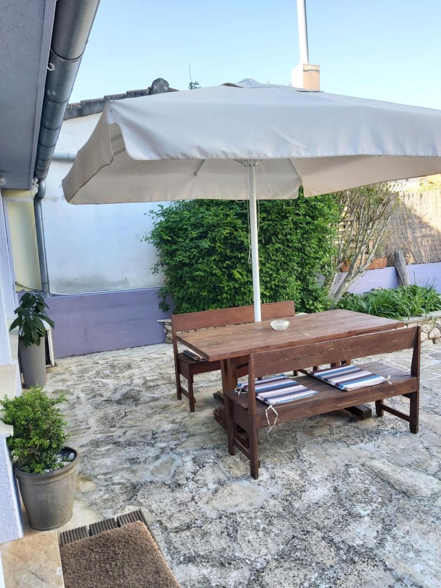 Apartman Luce With Shared Pool Zadar Exterior foto